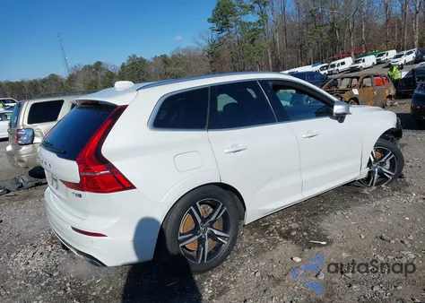 2018 Volvo Xc60 Hybrid T8 R-Design z USA, uszkodzony, nr VIN YV4BR0DM4J1003424